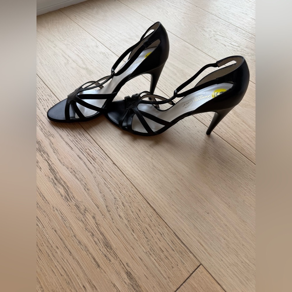 Vintage Kenneth Cole Leather Strappy Heels Black | Made in Italy | NWT | Size 9 - Picture 9 of 9